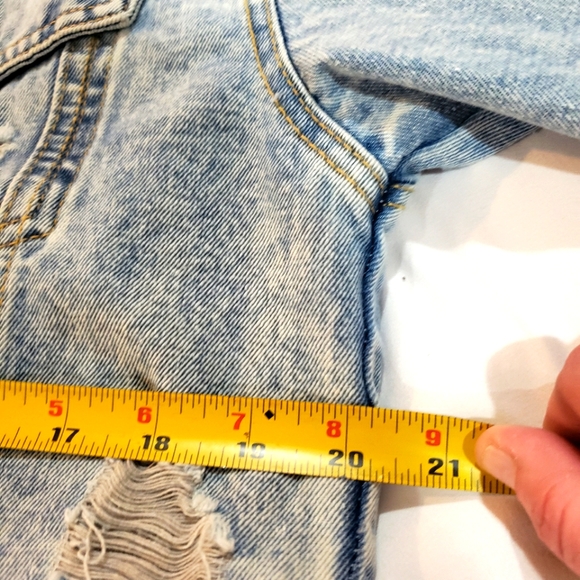 NWOT SHEIN Denim Jacket, distressing throughout,  crop jacket Small NEW - Picture 5 of 9